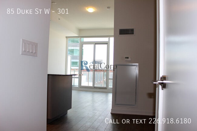 Building Photo - 85 Duke St W