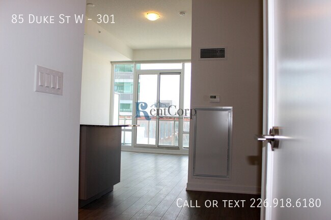 Photo du bâtiment - 85 Duke St W