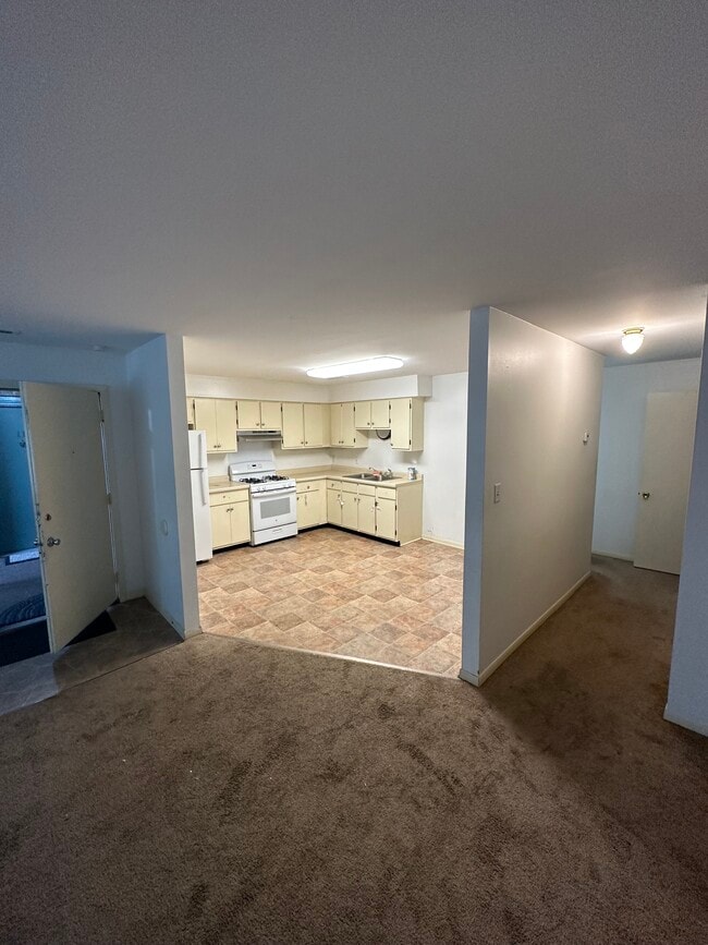 Building Photo - 9613 Farmer Dr