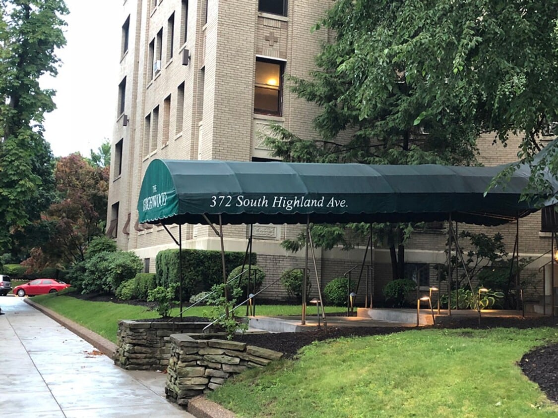 Spacious One Bedroom In Heart Of Shadyside - Spacious One Bedroom In Heart Of Shadyside