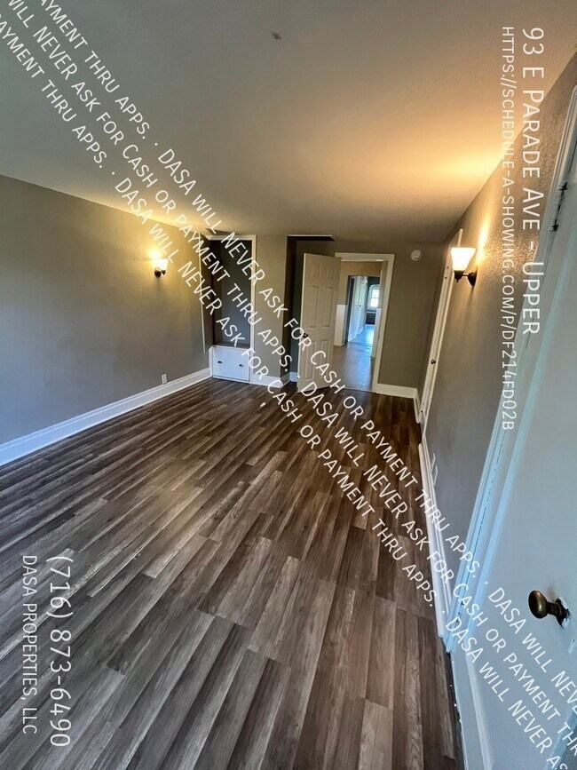 93 E Parade Ave Unit Upper, Buffalo, NY 14211 Room for Rent in
