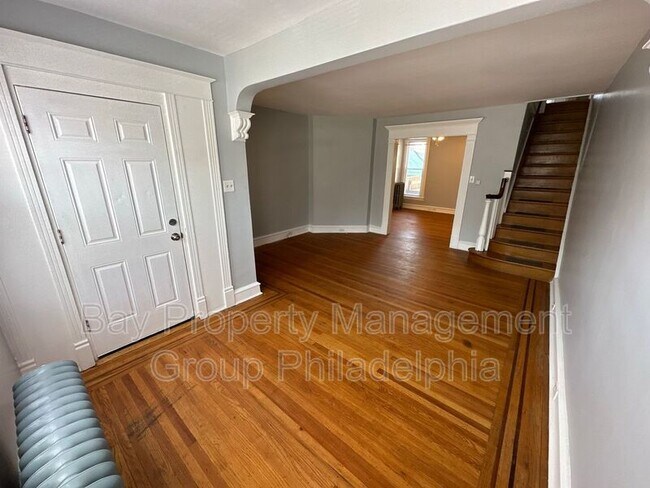Foto del edificio - 5940 N Lawrence St