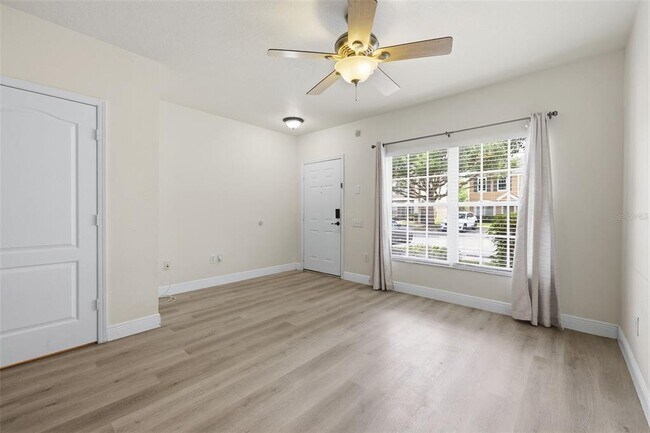 Foto del edificio - 1141 Kennewick Ct
