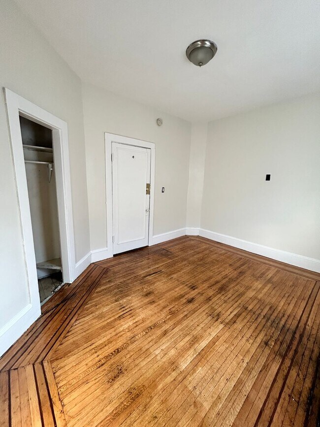 Foto del edificio - 1309-7TH