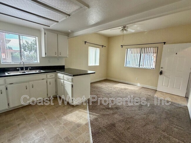 Foto del edificio - 4695 Bancroft St