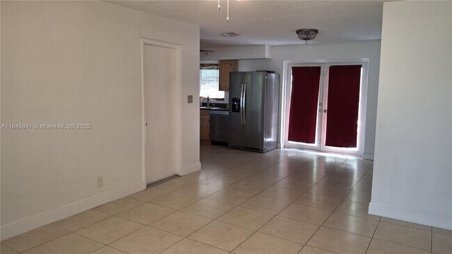 Foto del edificio - 4010 NE 18th Ave