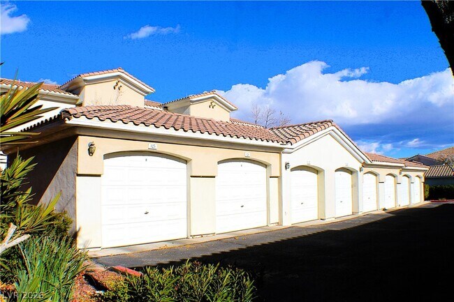 Foto del edificio - 1531 Ruby Cliffs Ln