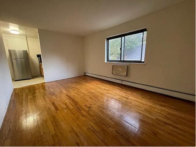 Foto principal - 1 bedroom in QUEENS VILLAGE NY 11427