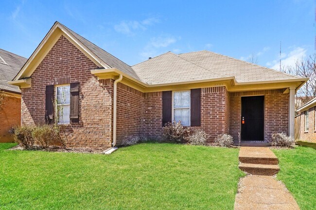Foto del edificio - 1021 Crayton Ridge Dr