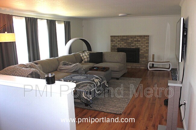 Foto del edificio - 17030 SE Pine Cone Ln