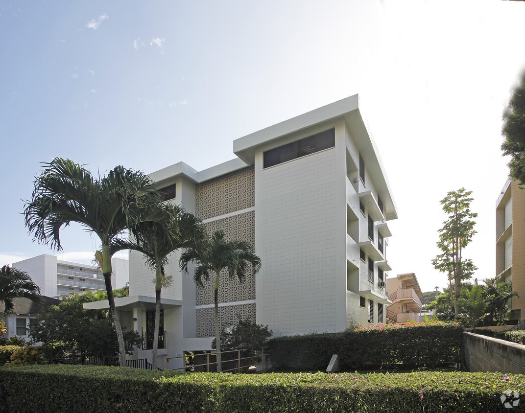 Building Photo - Makiki Villa
