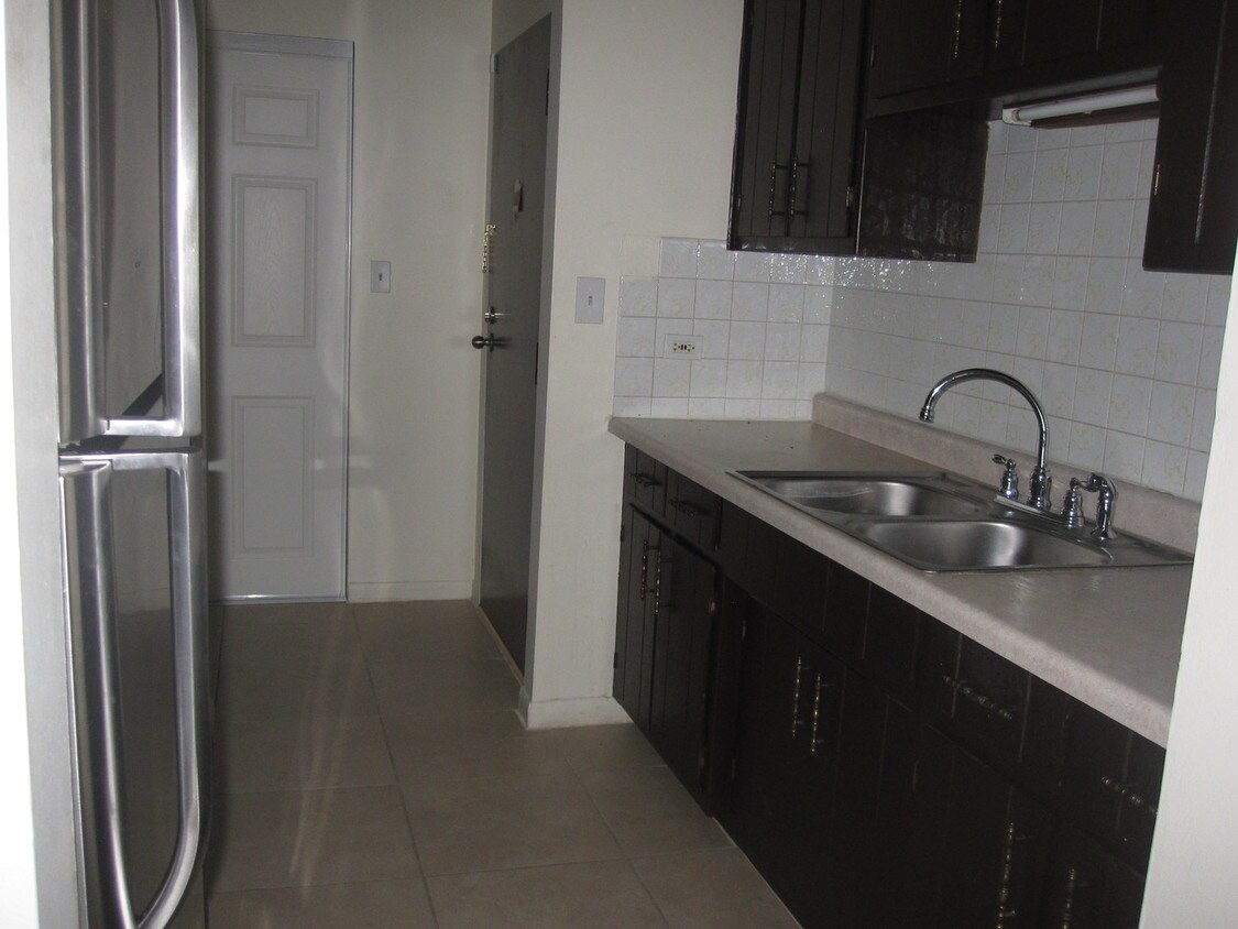 Foto principal - 2310 N Harlem Ave
