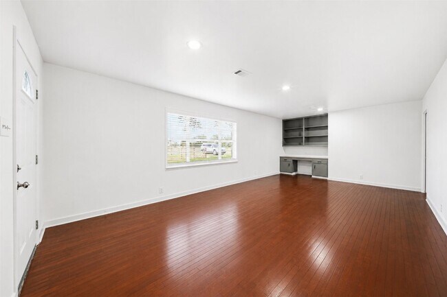 Foto del edificio - 5443 Randon School Rd