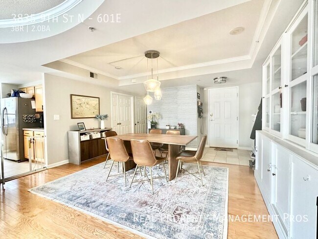 Building Photo - Stunning & Spacious Corner Condo- Ballston!