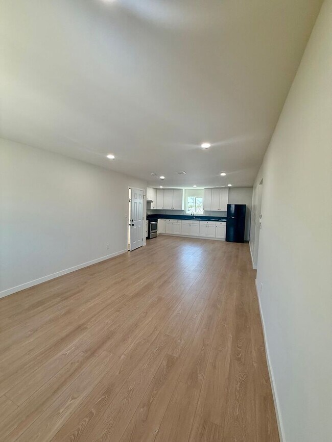 Foto del edificio - 244 1/2 E 97th St