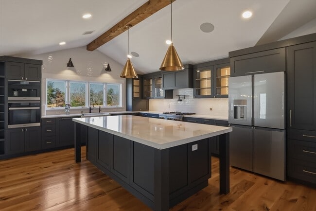 Foto del edificio - 235 Brook St