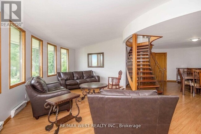 Building Photo - 1065 Concession 8 Rd