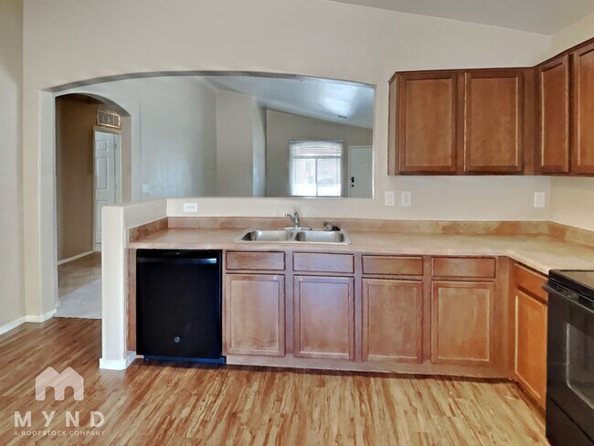 Building Photo - 36590 W San Clemente St