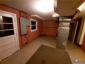 Building Photo - 5320 Lingle Ln