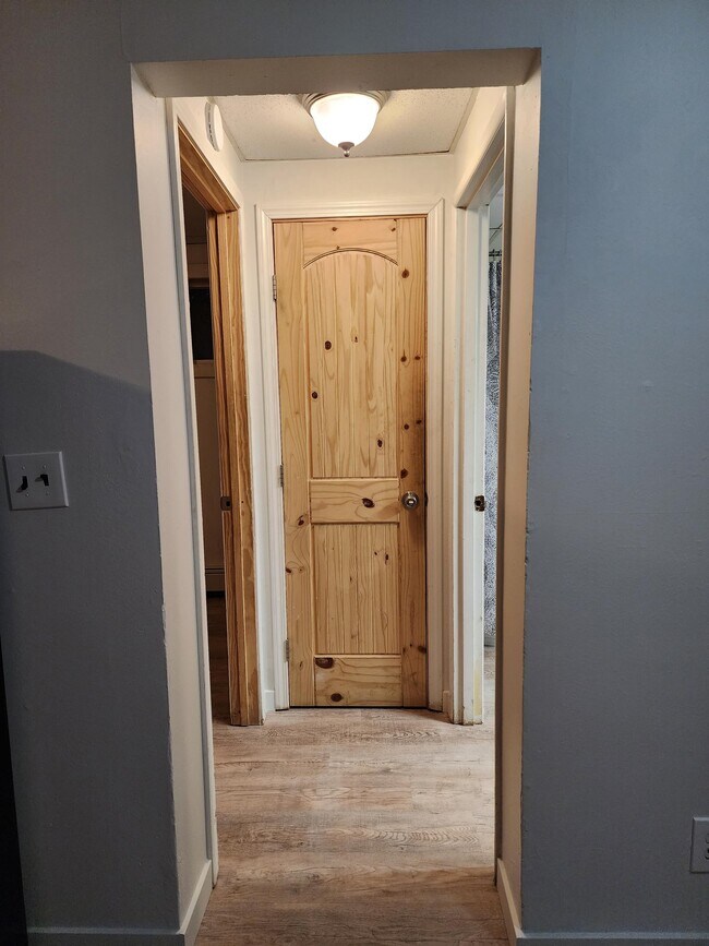 2763 Mack Blvd Unit 3, Fairbanks, AK 99709 Room for Rent in Fairbanks