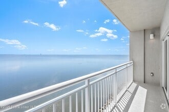 Building Photo - 1805 Riverside Dr