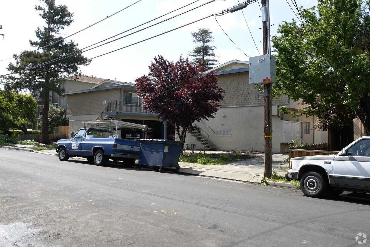 Foto del edificio - 224 Linden St