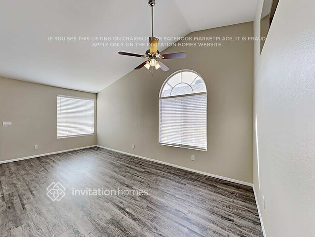 Building Photo - 5725 Pebble Rock Dr