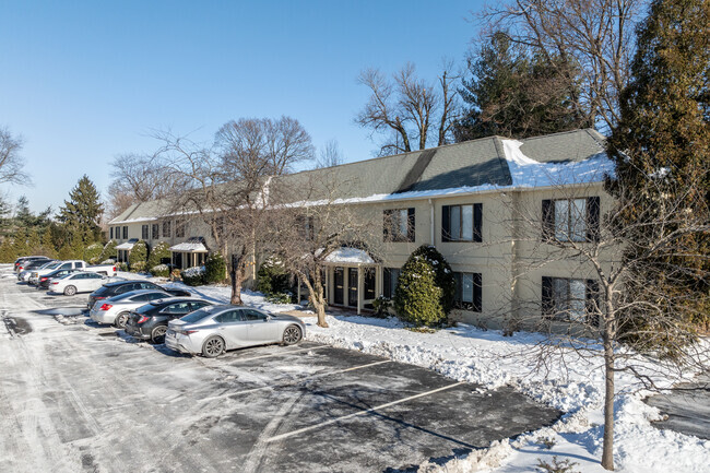 Additional Building View - Devon Green Condominium