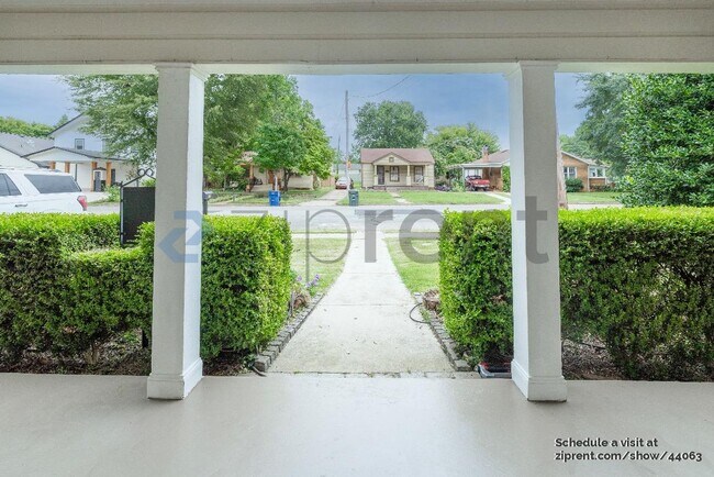 Foto del edificio - 808 Beirne Ave NE