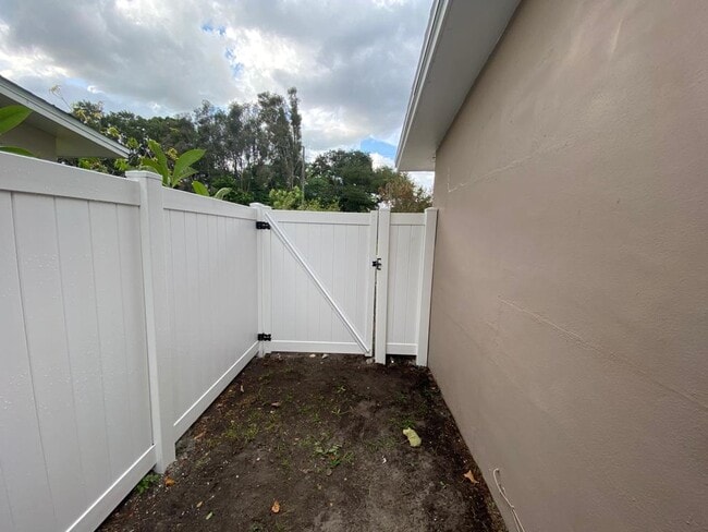 Building Photo - 1465 Jeffords St