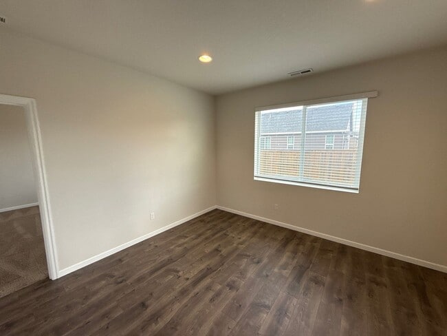 Foto del edificio - 5012 49th Ave NE