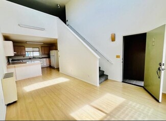 Building Photo - 10952 Prieta Ct