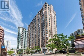 Building Photo - 265 Enfield Pl