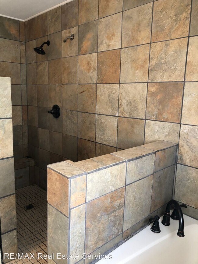 Foto del edificio - 4 br, 3 bath House - 1204 Gretchen Lane