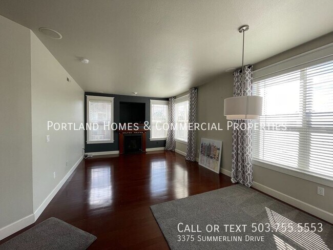 Foto del edificio - 3 Bed Townhome in West Linn- Gated Communi...