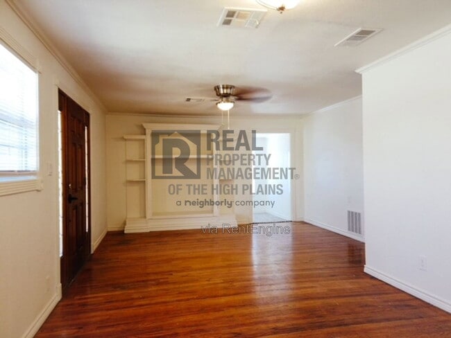 Building Photo - 4201 Erik Ave