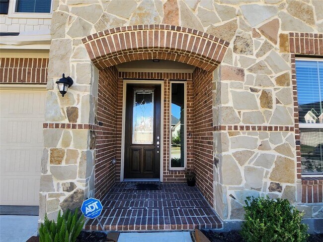 Building Photo - 119 Covington Ct