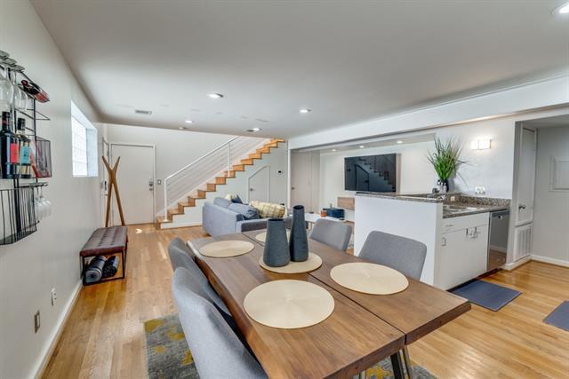Foto del edificio - 4122 Travis St