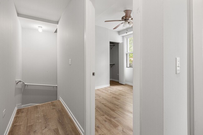 Foto del edificio - 4871 N Magnolia Ave