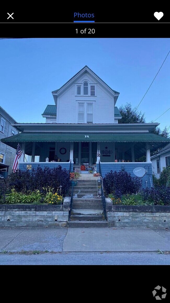 405 Adams St, Mannington, WV 26582 House Rental in Mannington, WV