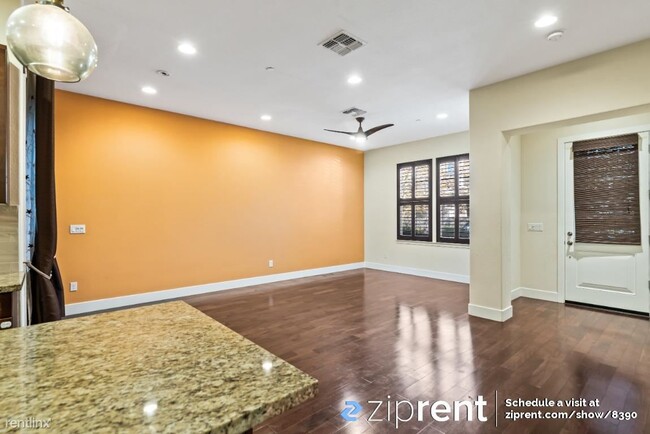 Foto del edificio - 4 br, 3.5 bath House - 1925 Momentum Drive...