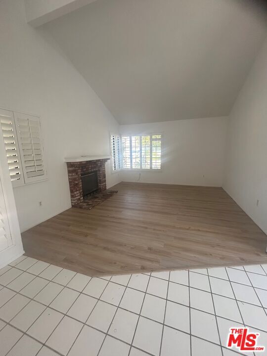 Foto del edificio - 523 Park Springs Ct