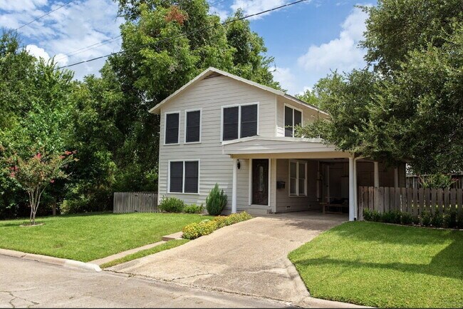 Building Photo - Completely Updated Historic Bryan Charmer with Modern Finishes & Timeless 1935 Character
