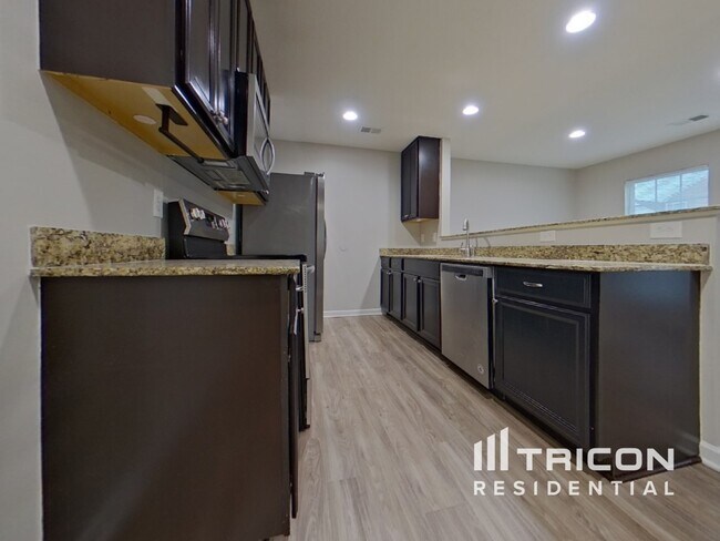 Foto del edificio - 909 Northern Dancer Ln
