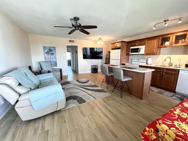Building Photo - 1273 Florida A1A