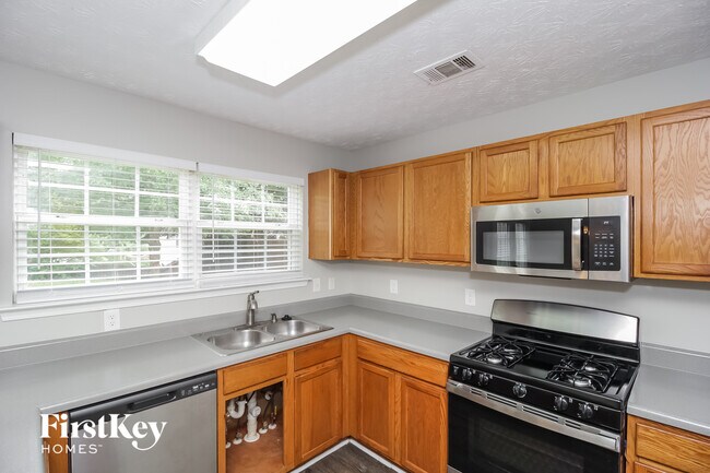 Foto del edificio - 6109 Buck Hollow Dr N W