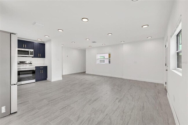 Building Photo - 1121 Illinois Ave