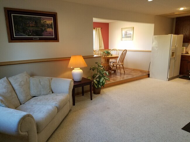 Foto del edificio - 2664 Shadow Ln