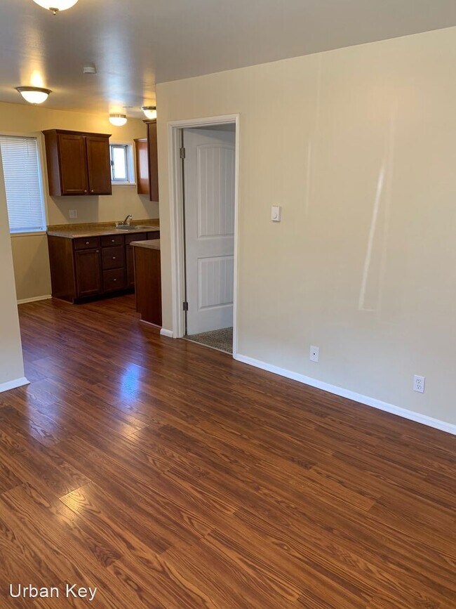 Foto del edificio - 2215 California Ave SW