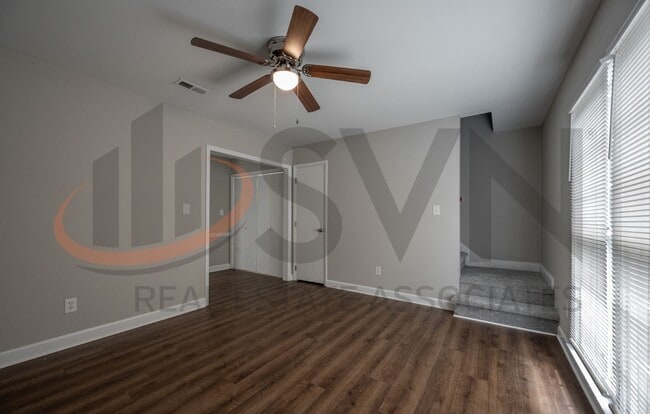 Building Photo - 237 Bridgefield Pl